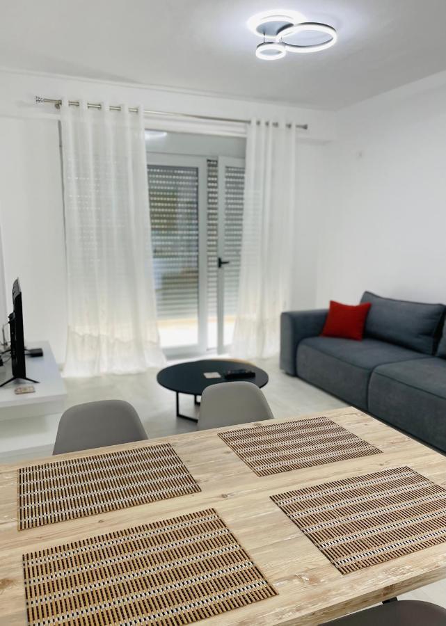 Azura Saranda Terraces Apt Dış mekan fotoğraf